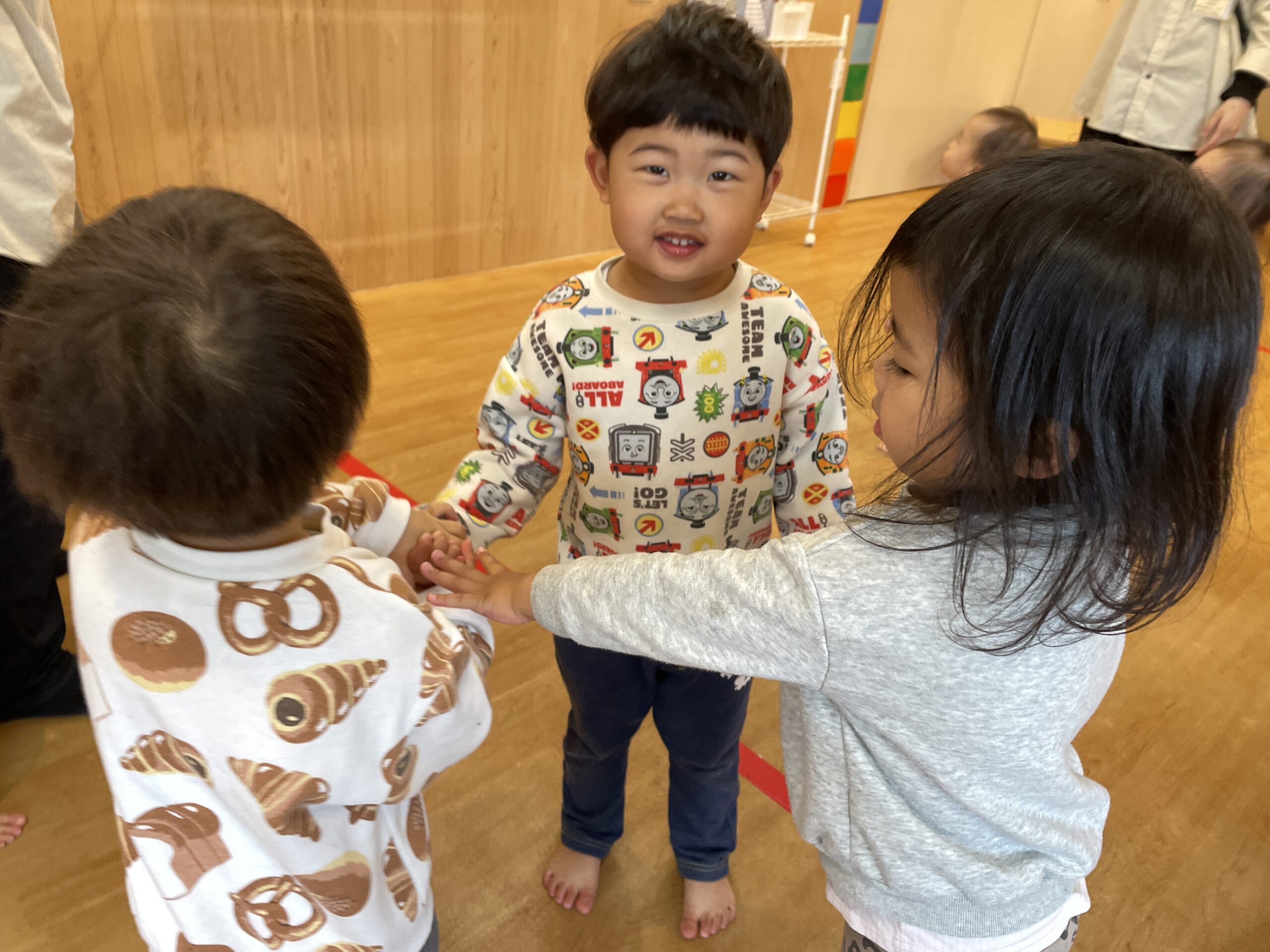 風船!静電気!サイエンス!ぽかぽか保育園多摩平園