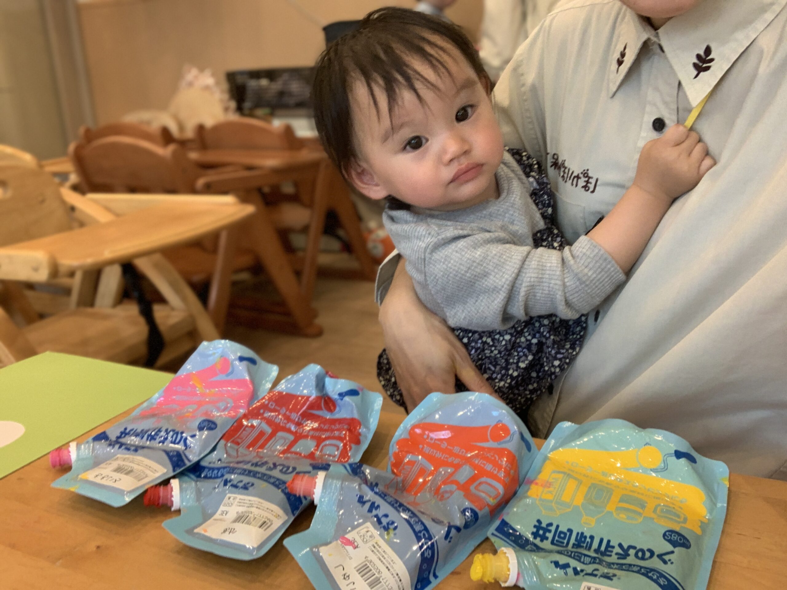 ぺったん！制作とそよ風テラス＆春いっぱいの公園遊び ぽかぽか保育園