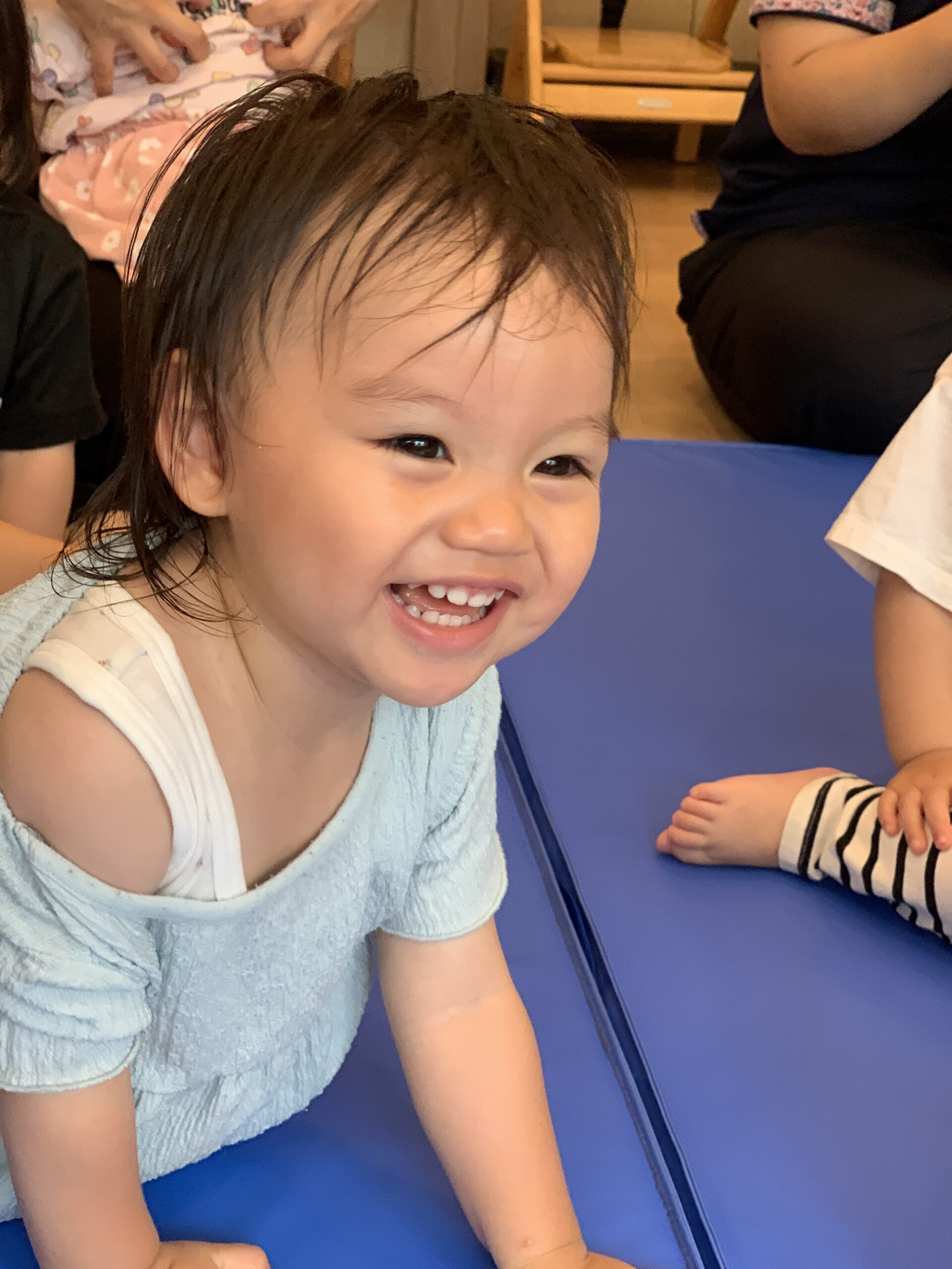 雨の日も元気に！音楽と英語でにこにこタイム♪　ぽかぽか保育園