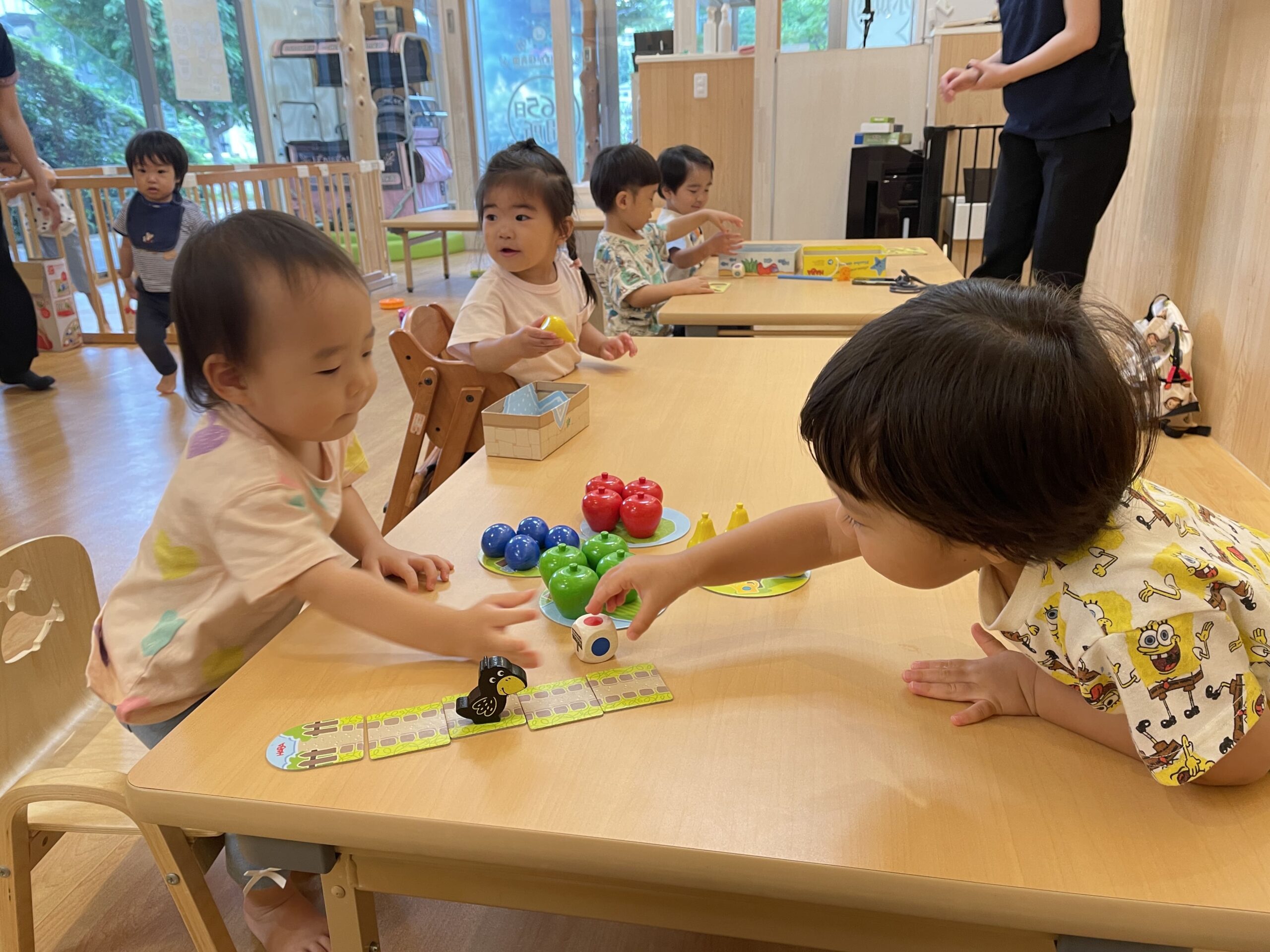 雨上がりのシャボン玉とダンス ぽかぽか保育園多摩平園