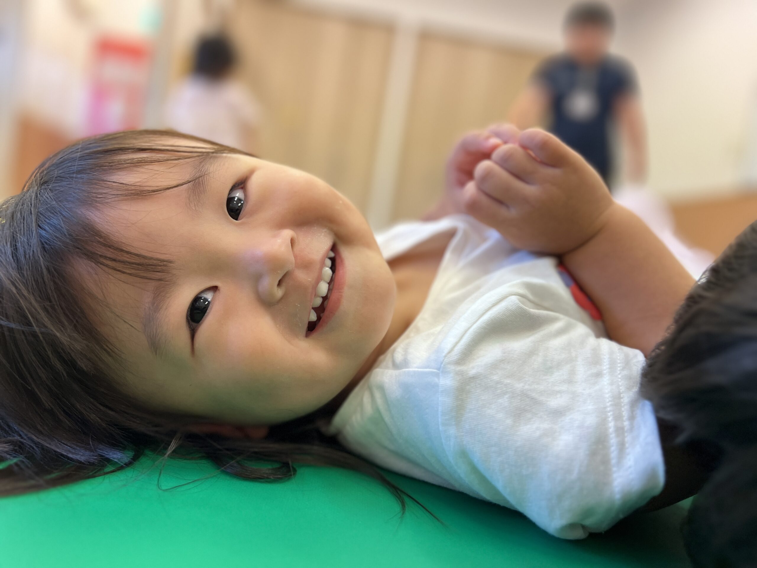 体を動かして心も育つ！お部屋で元気いっぱいの安田式体育遊び♪　ぽかぽか保育園