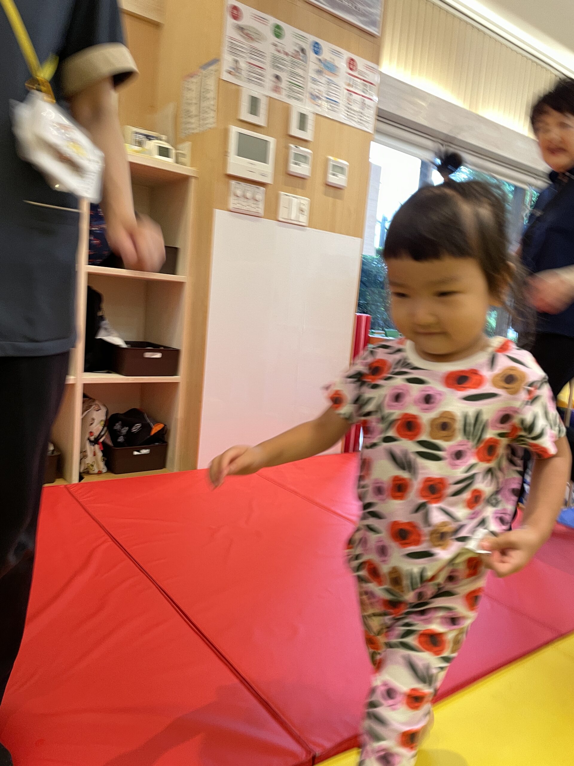 【音楽あそび】雨の日も元気!!~多摩平園~