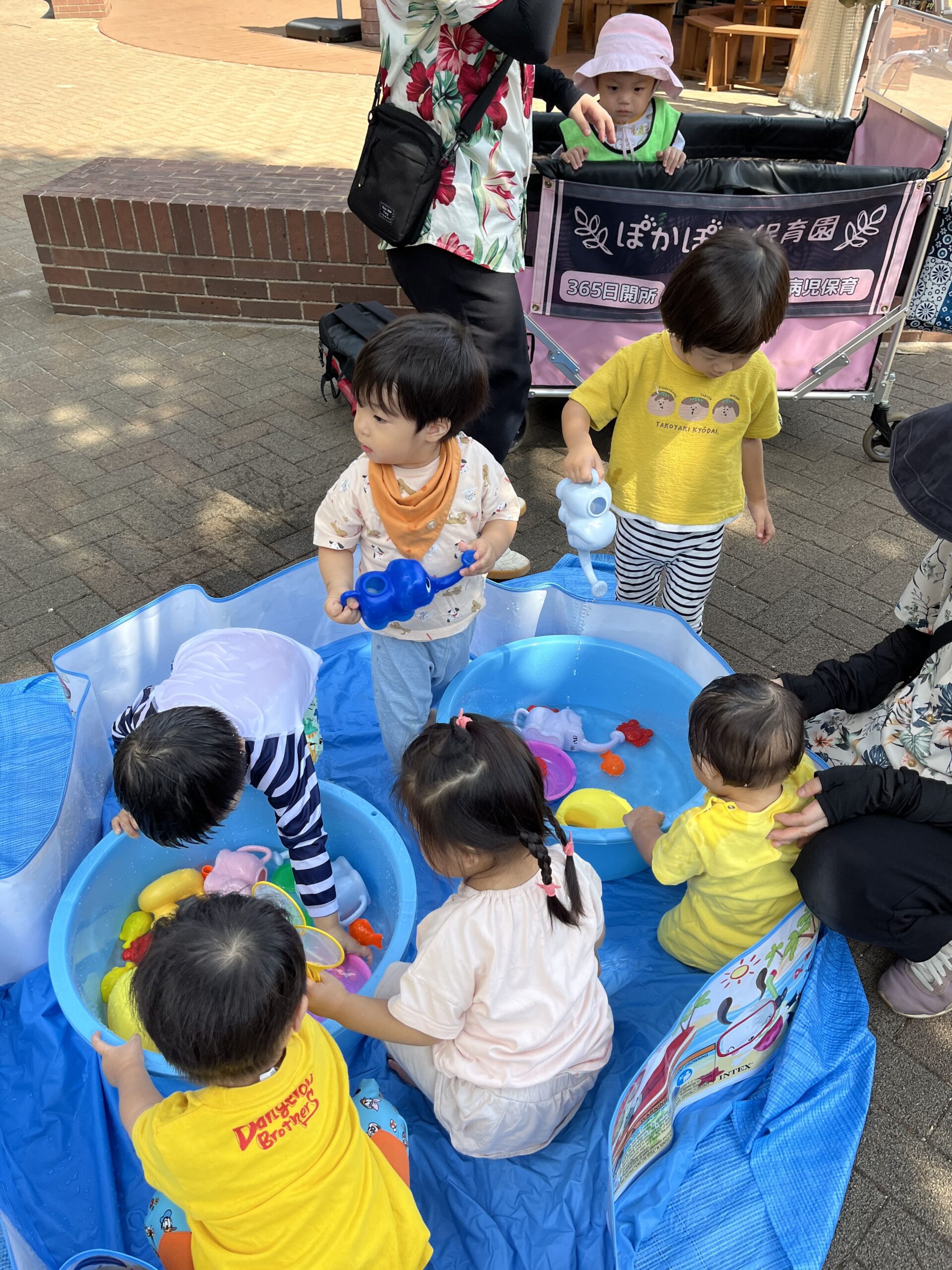 久しぶりの水遊びで涼を満喫! ぽかぽか保育園多摩平園