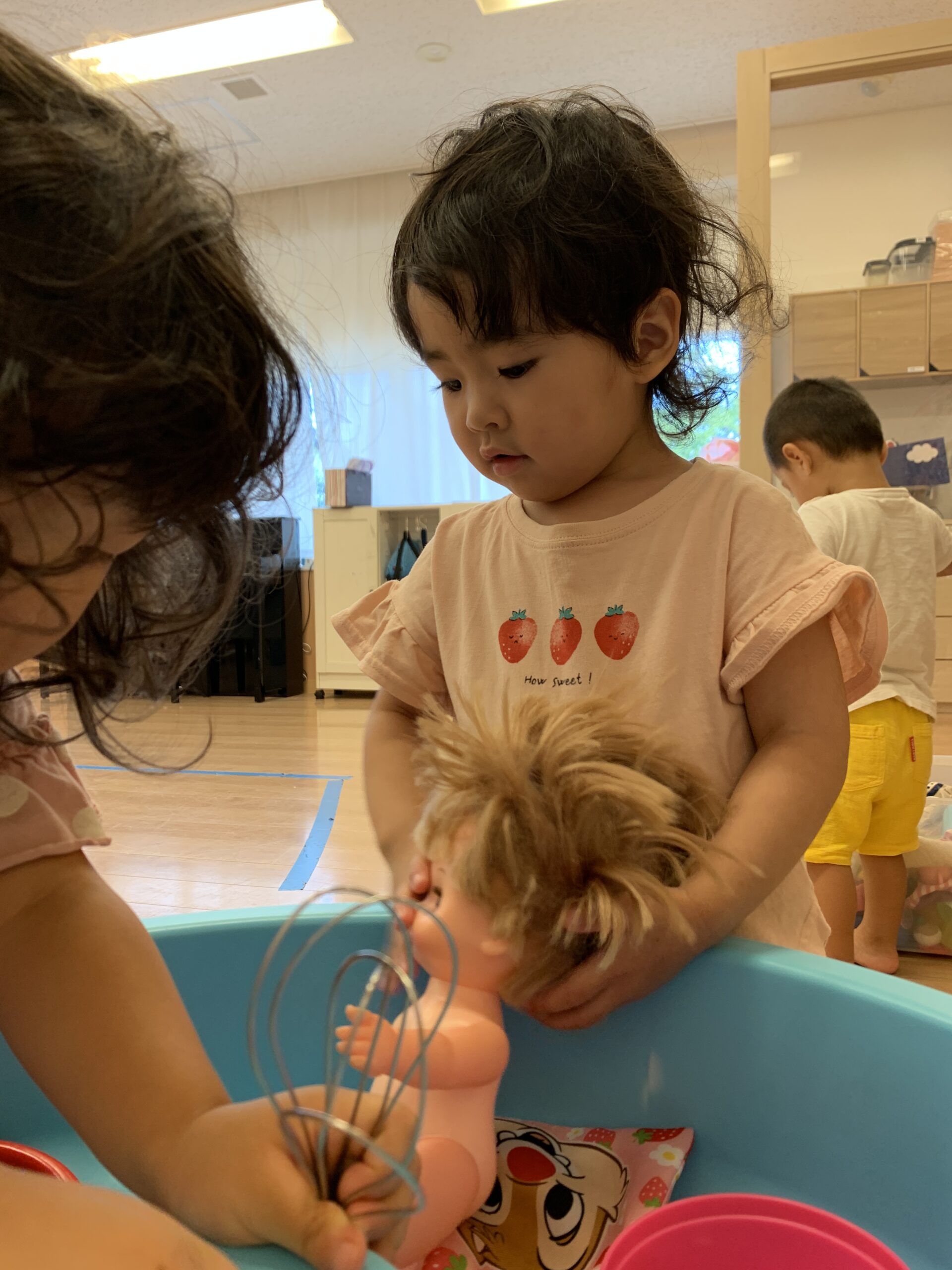 夏の室内遊びで「笑顔」はじける！ 　ぽかぽか保育園