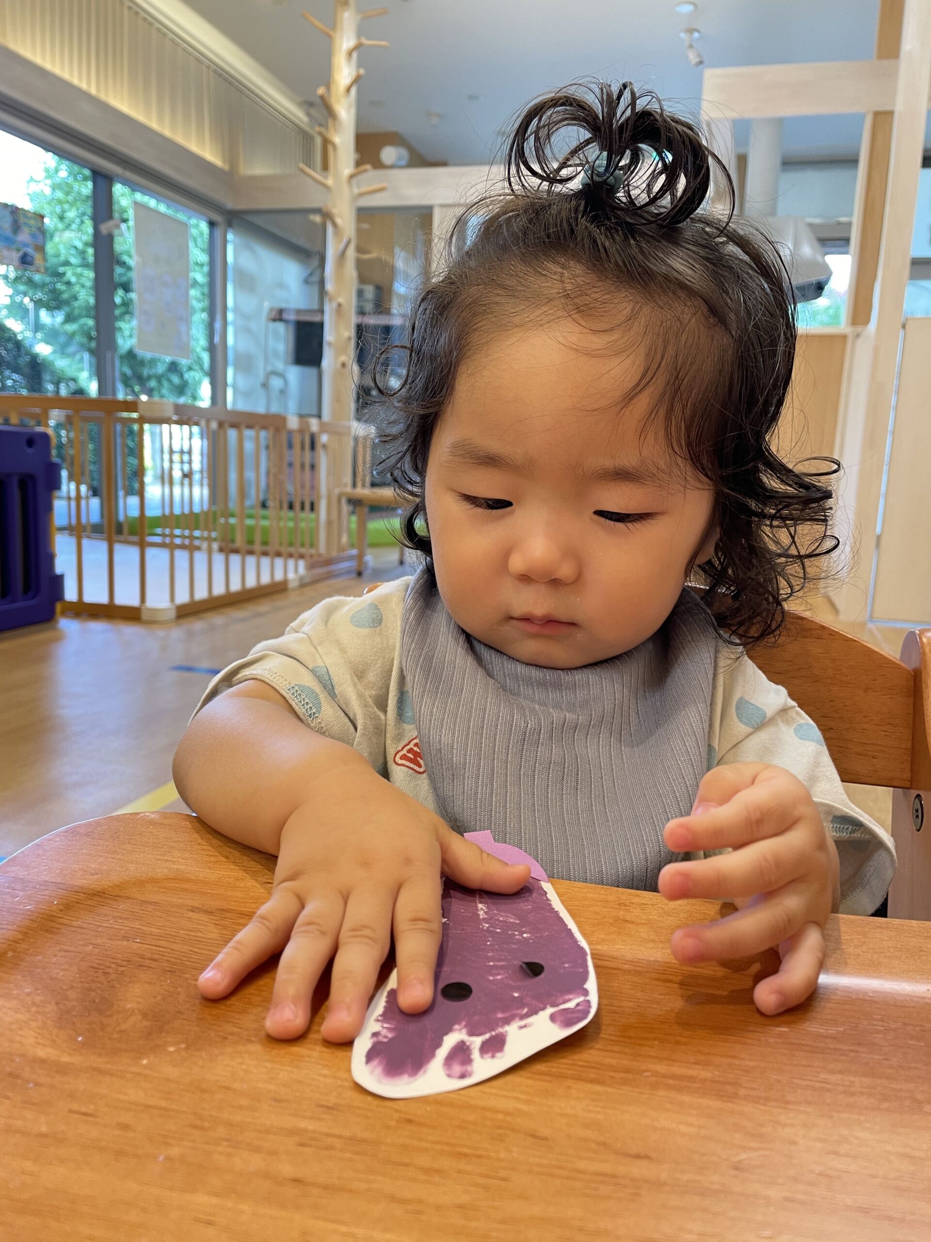 8月お制作 見てみて!夏のモチーフがいっぱいの手作りうちわ ぽかぽか保育園多摩平園