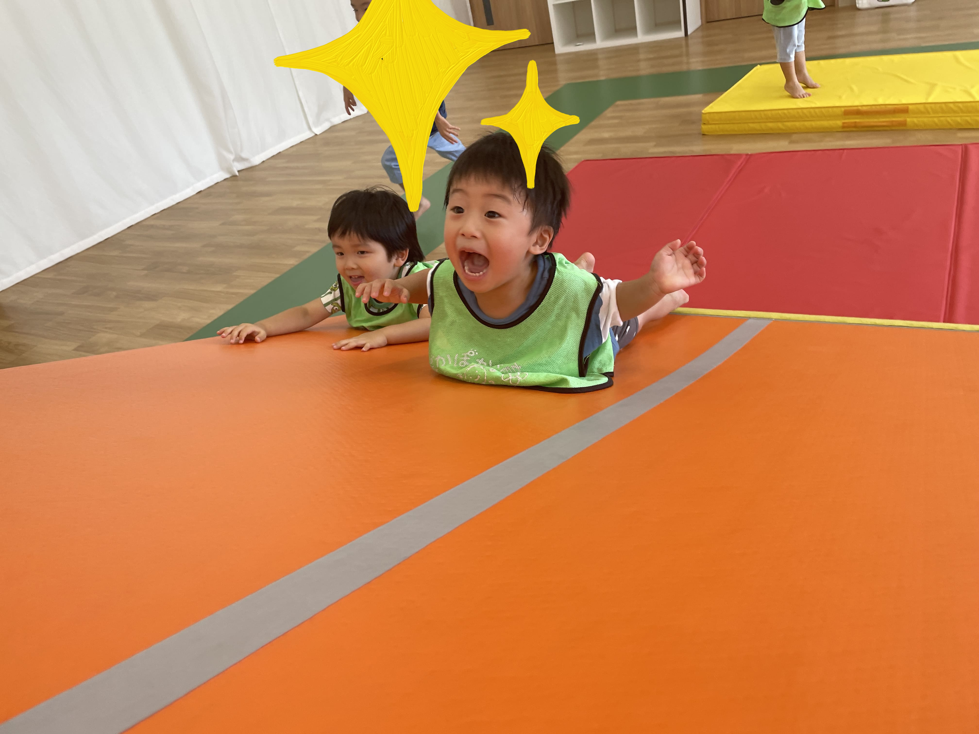 虹組ぽかぽかスポーツへ！青空組は児童館でわくわく体験！ぽかぽか保育園多摩平園