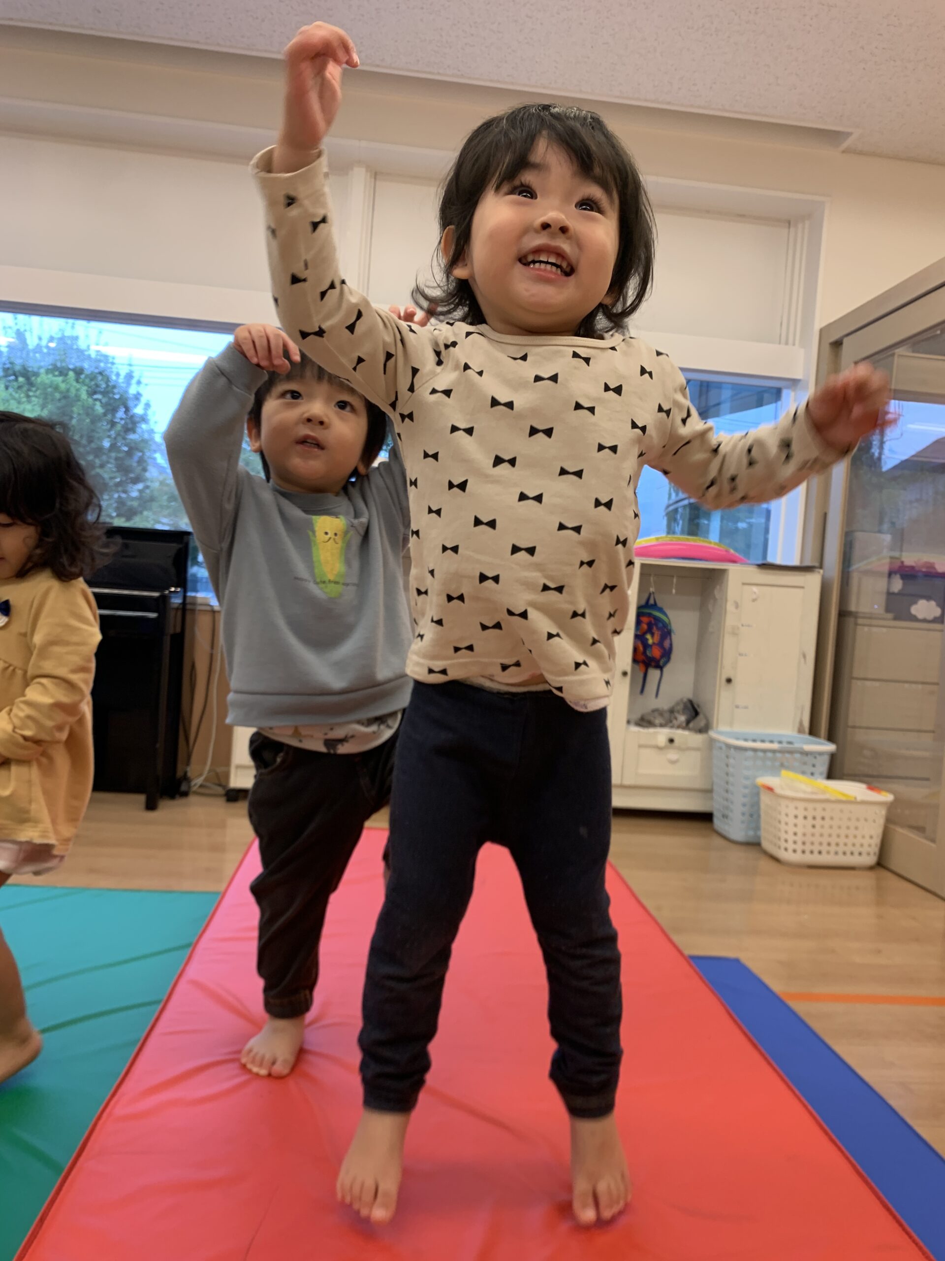 笑顔と学びの雨の日カリキュラム ぽかぽか保育園