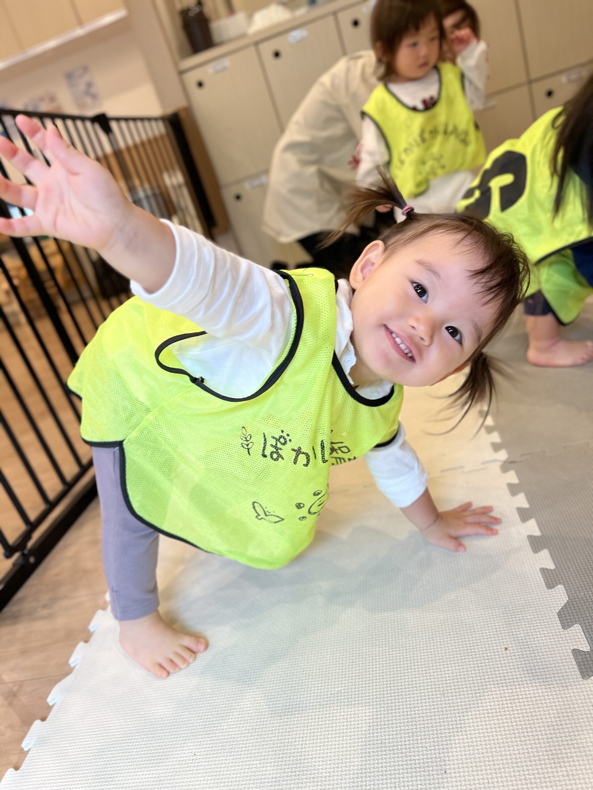 笑顔はじける全身遊びの一日!ぽかぽか保育園