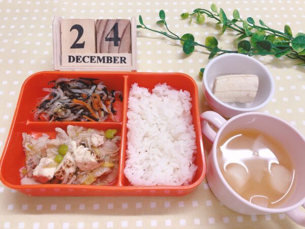 今日の給食12月24日(水)