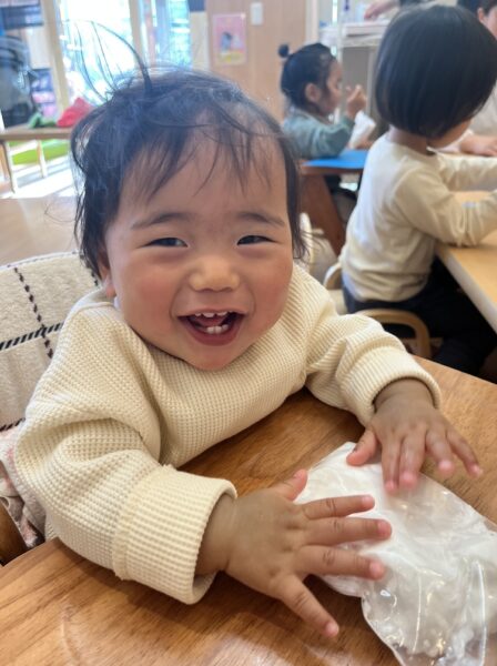 しぼってキラキラ、そしてダンス—サイエンス＋とスポーツの一日 ぽかぽか保育園多摩平園