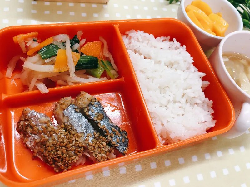 今日の給食6月1日(月)