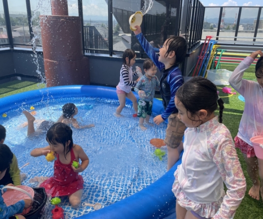 七夕、プール遊び