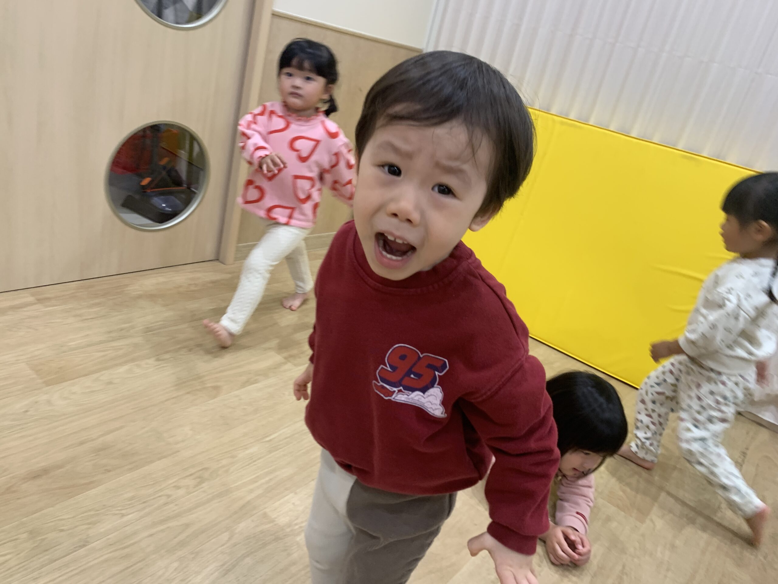 雪やこんこ♪音楽あそび