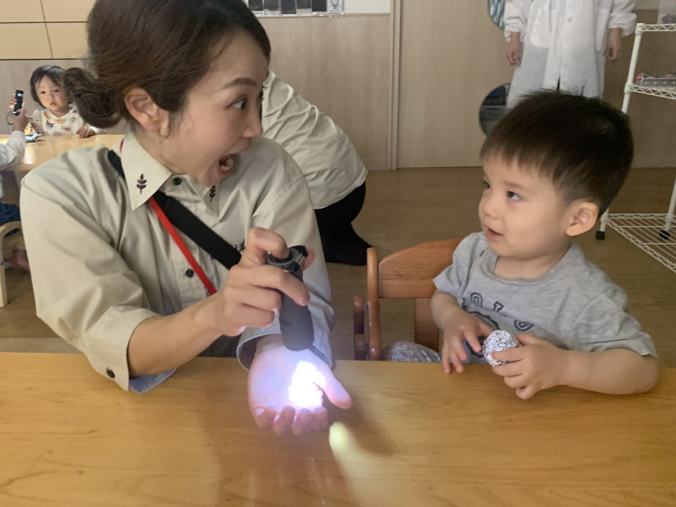 アルミホイルが変身!?科学と協力心が育ったワクワクのサイエンスDay♡