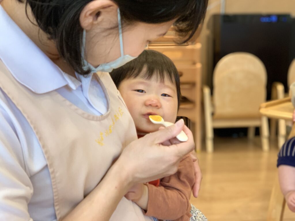 曇り空でも笑顔はピカピカ　ぽかぽか保育園