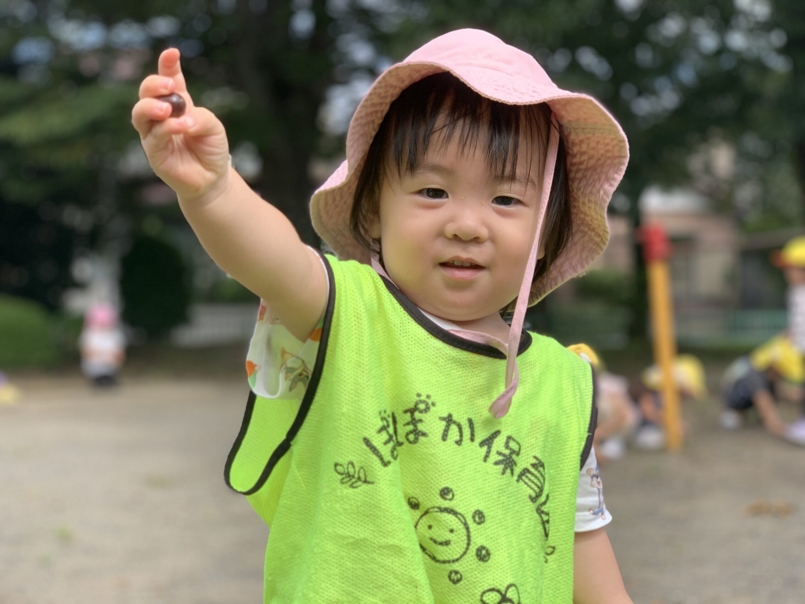 公園でのびのび遊び！元気いっぱいの一日☆ぽかぽか保育園